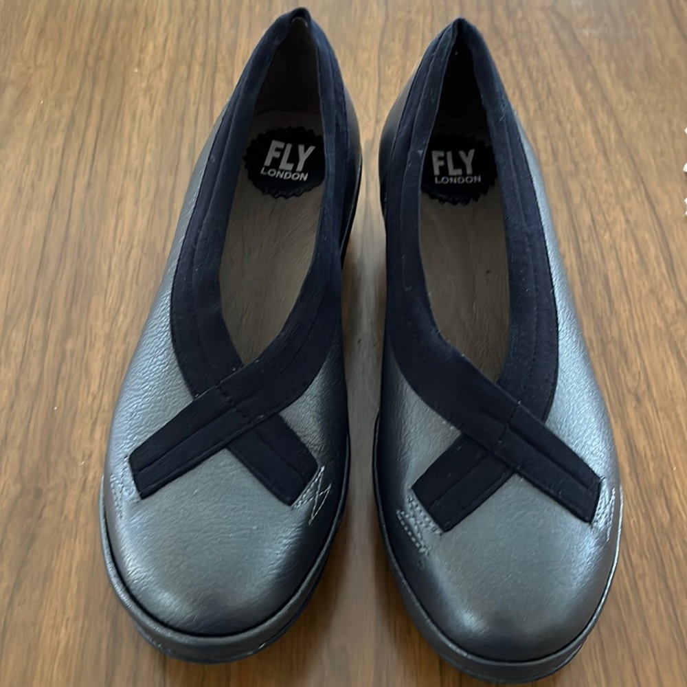 FLY LONDON Bobi Gray Leather Wedge Heel Slip On Shoes 39 US 8